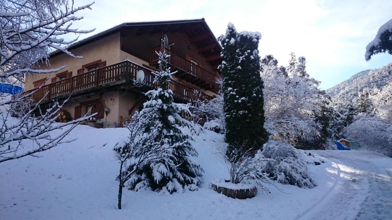 Chambre Les Ormes Panzió Enchastrayes Kültér fotó