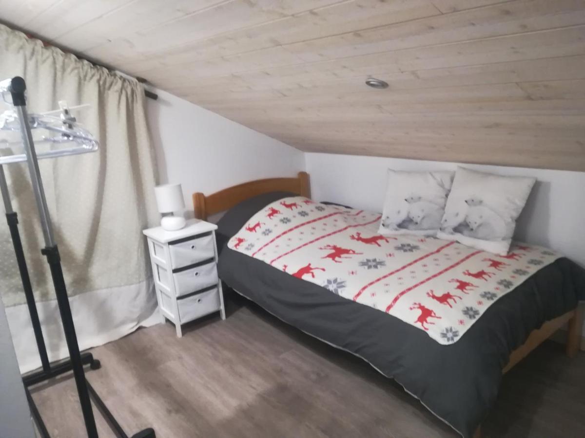 Chambre Les Ormes Enchastrayes Kültér fotó